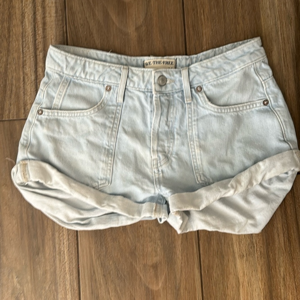 We the Free denim short shorts size 25